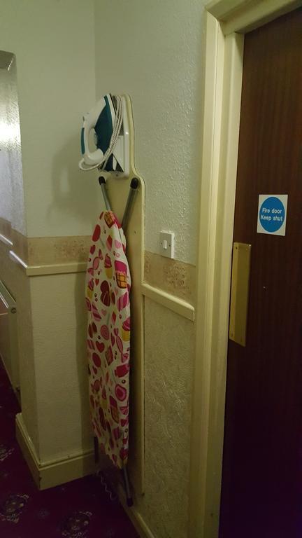 The Lodge Guest Accommodation Barrow-in-Furness ภายนอก รูปภาพ