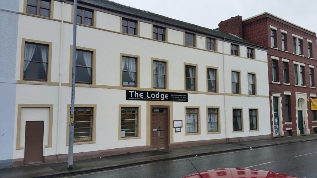 The Lodge Guest Accommodation Barrow-in-Furness ภายนอก รูปภาพ
