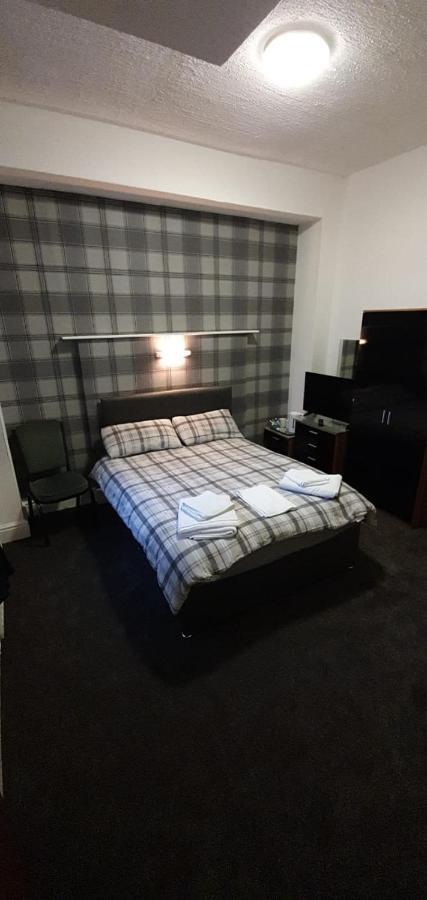 The Lodge Guest Accommodation Barrow-in-Furness ภายนอก รูปภาพ