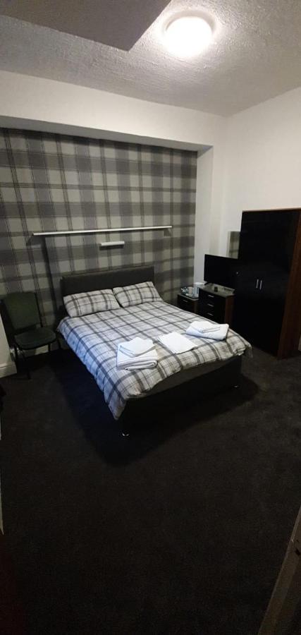 The Lodge Guest Accommodation Barrow-in-Furness ภายนอก รูปภาพ