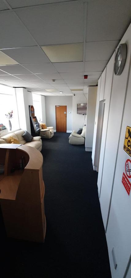 The Lodge Guest Accommodation Barrow-in-Furness ภายนอก รูปภาพ