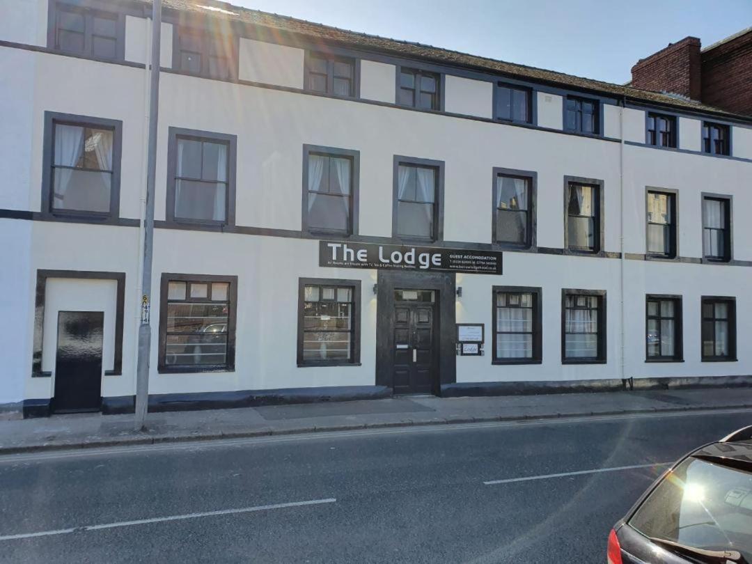 The Lodge Guest Accommodation Barrow-in-Furness ภายนอก รูปภาพ